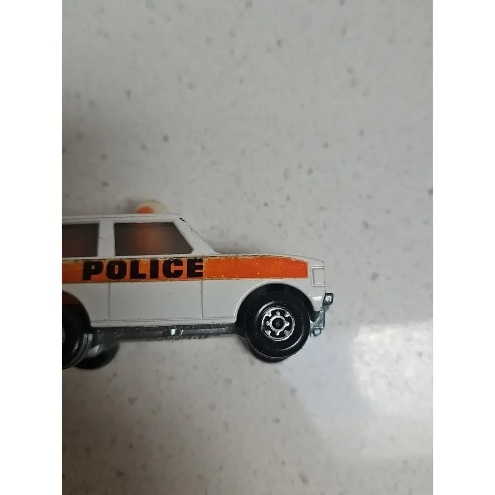 Matchbox Superfast #20‎ Police Patrol Range Rover Rola-matics 1975 Lesney